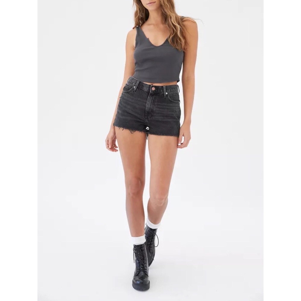 Urban Outfitters BDG Girlfriend High-Waisted Denim Short Size 29